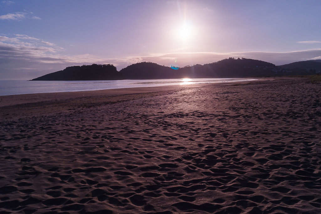 Area
Limpio amanecer sobre las arenas de la playa de Ortigueira.

