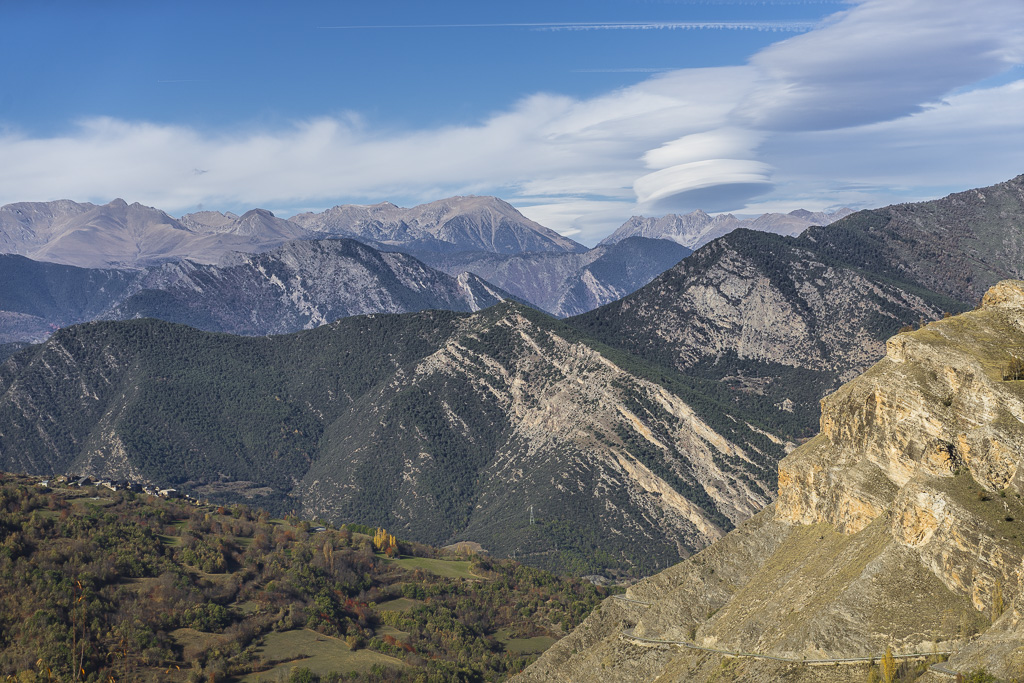LENTICULAR DE PIRINEO
Delicia de cielo en la Vall Ferrera con ese lenticular duplicatus
